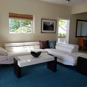 Apartment Indigo Sunny 1br In Private Gated Estate, Charlotte Amalie